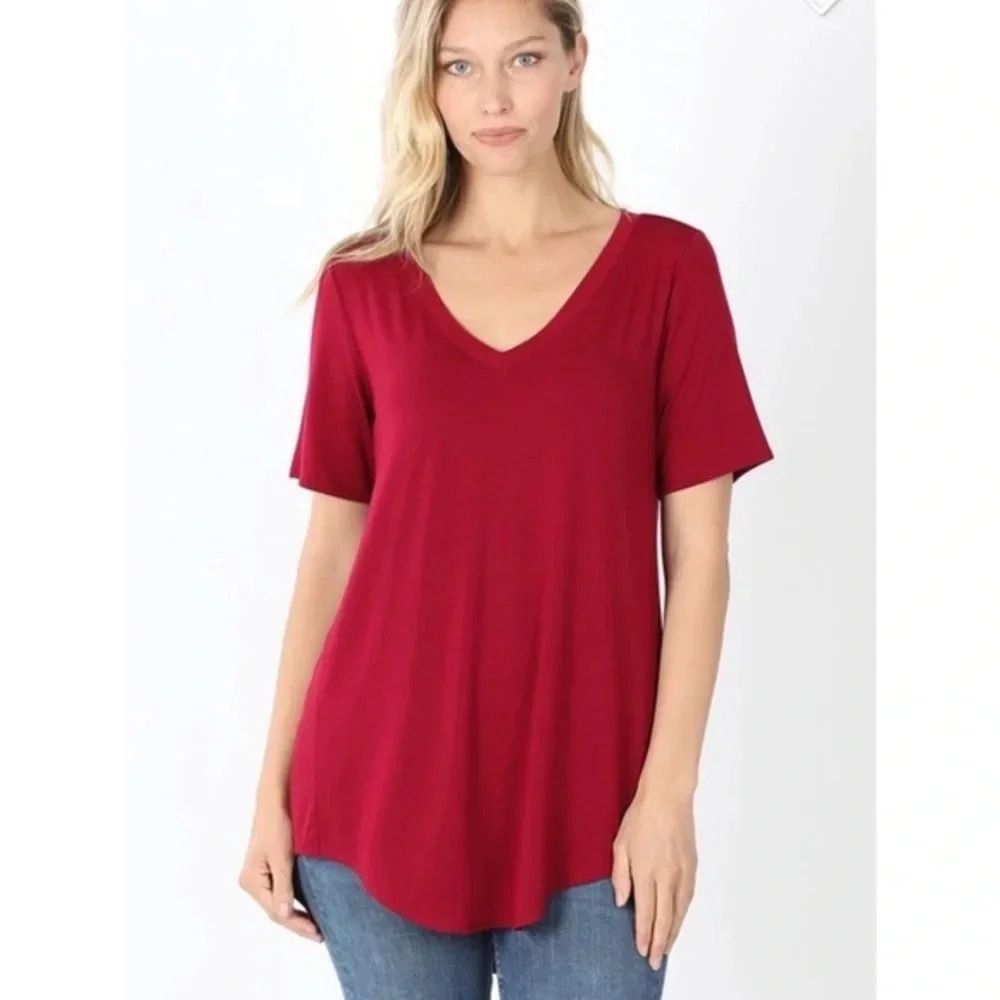 NWT zenana outfitters Boutique Loose fitting vneck top Cabernet red 3x
